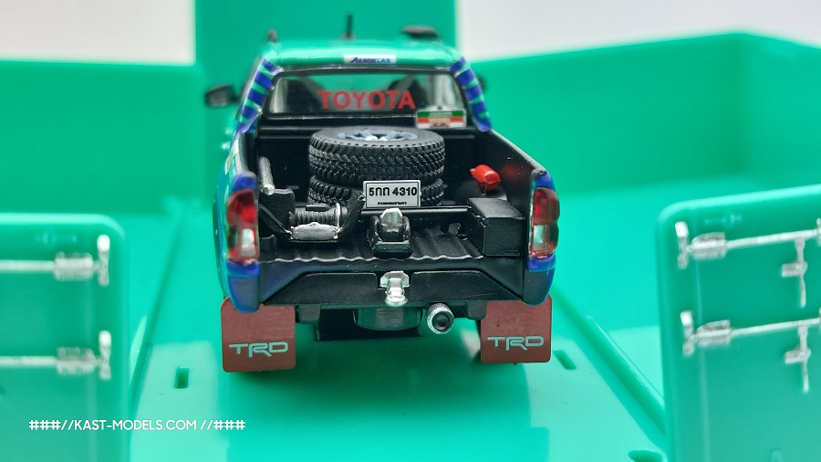 Toyota Hilux 2017 Falken TARMAC 1/64 - Image 4