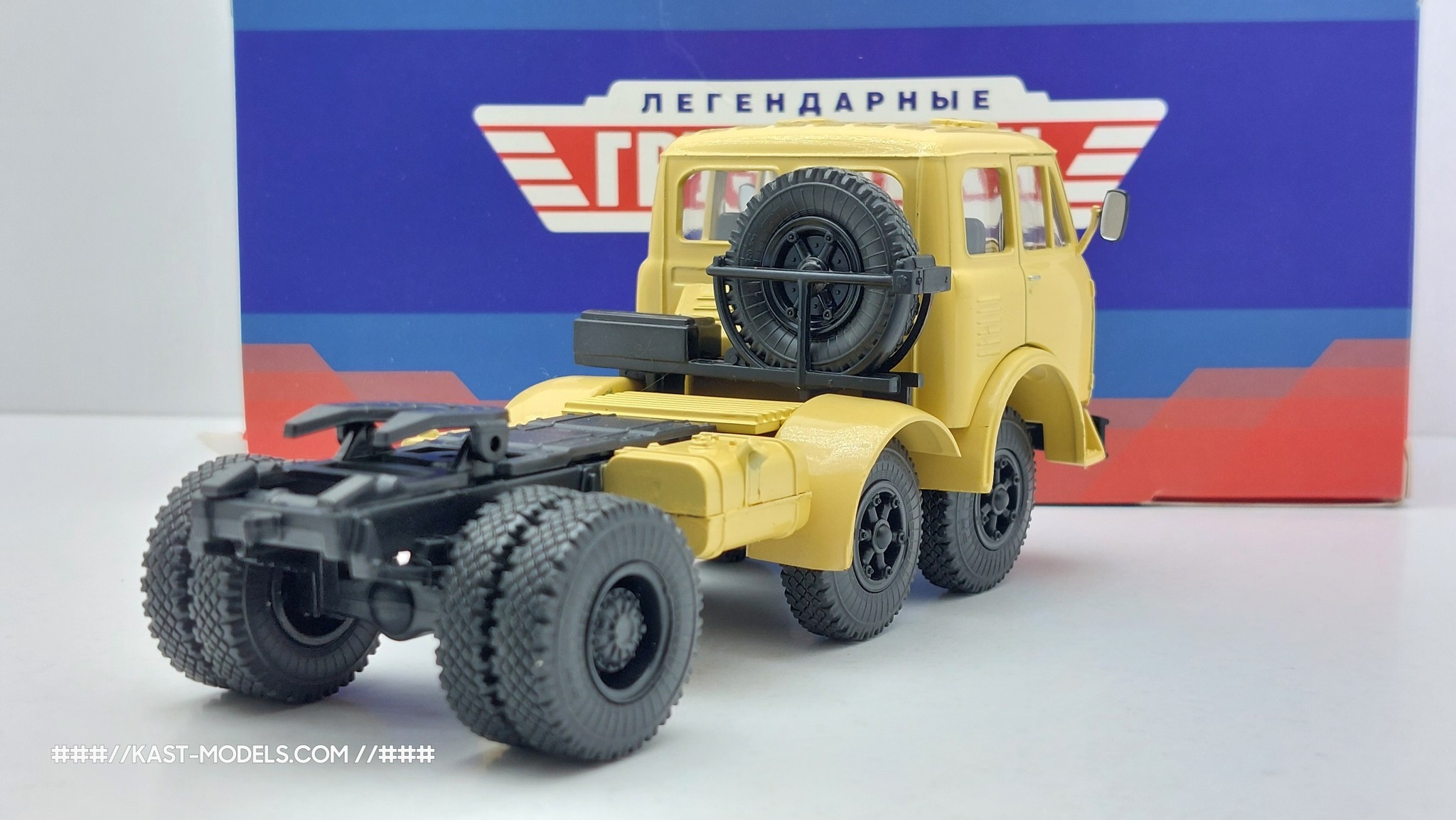MAZ 520 (МАЗ) Special 1/43 - Image 4