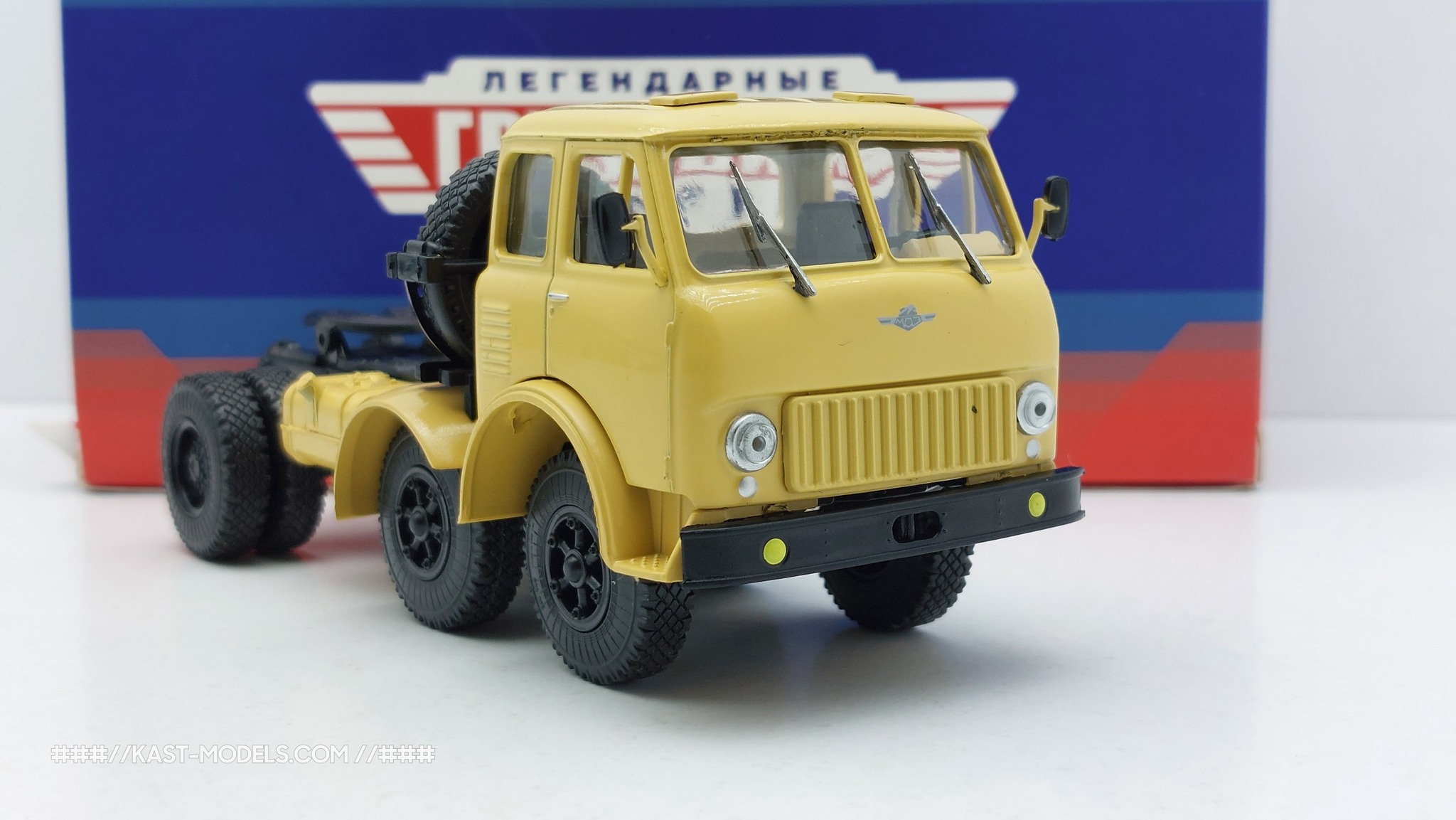 MAZ 520 (МАЗ) Special 1/43 - Image 3