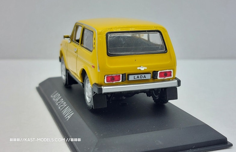 Lada 2121 NIVA Special 1/43 - Image 3