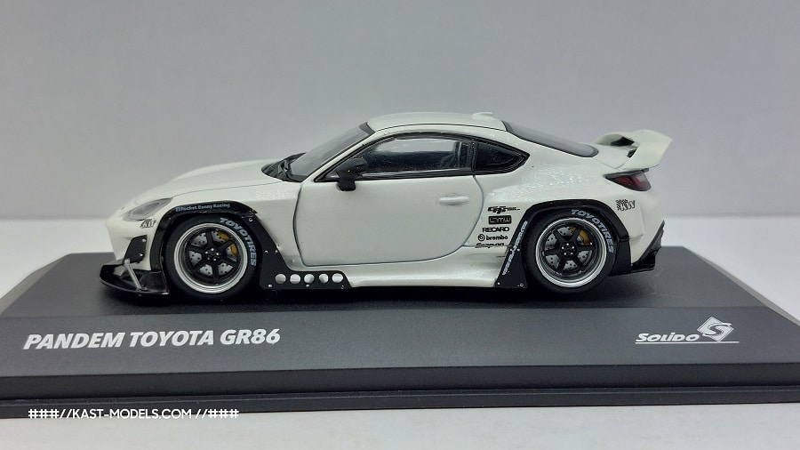 Pandem Toyota GR86 Solido 1/43 - Image 3