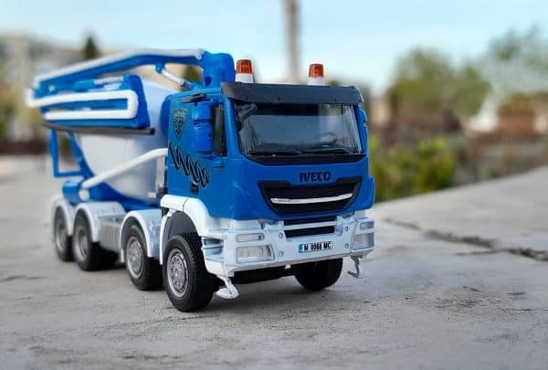Iveco Trakker AD410T41 2020 Special+Herpa 1/87