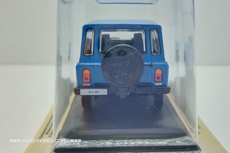 ARO 244 Special 1/43 - Image 3