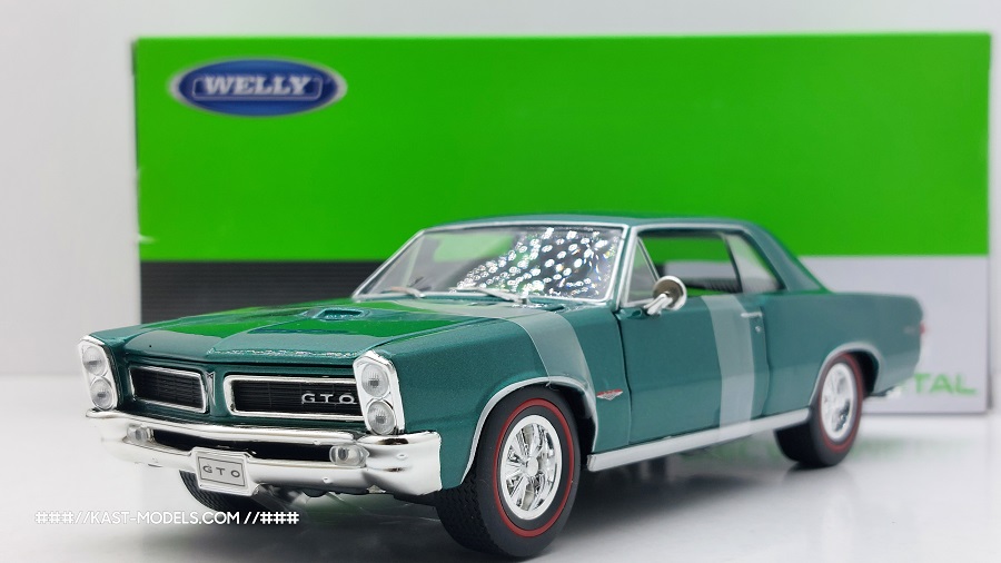 Pontiac GTO Hardtop Coupe 1965 Welly 1/24