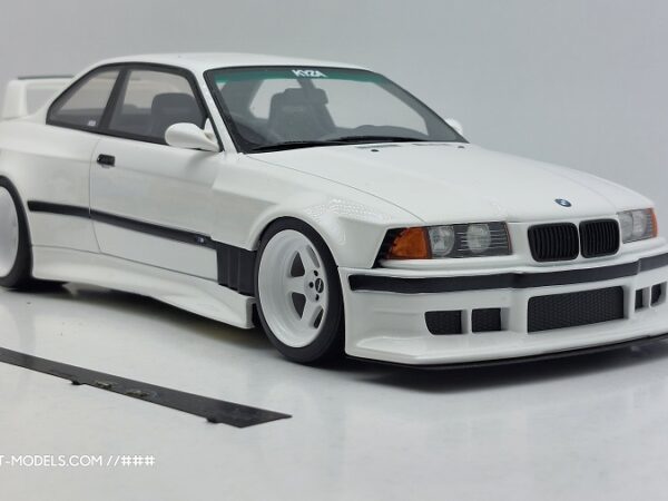 BMW E36 Khyzyl Saleem OTTO 1/18 Преоценен
