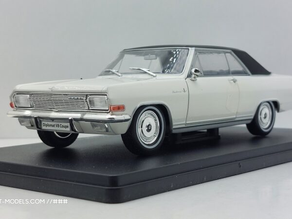 Opel Diplomat V8 Coupé 1965 Special 1/24