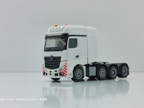Mercedes Actros Mp4 8×4 Herpa 1:87