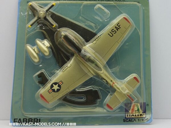 North American F-51D Mustang „Red Eraser“ Sabre Fabbri 1/100